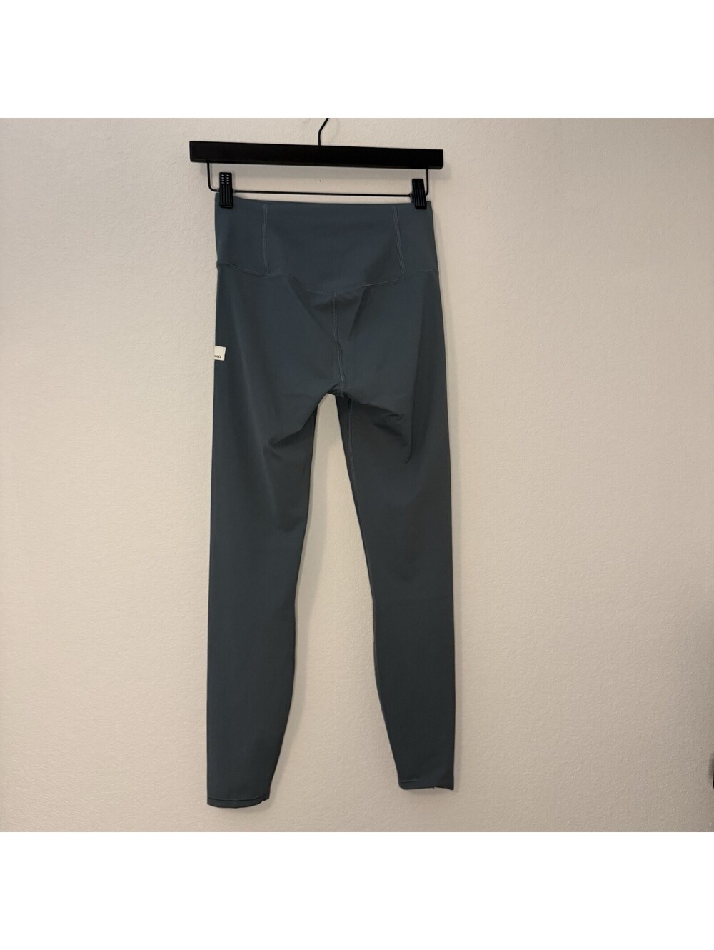Vuori Daily Leggings Women’s Size Small Gray/Green Small Defect - Picture 2 of 8